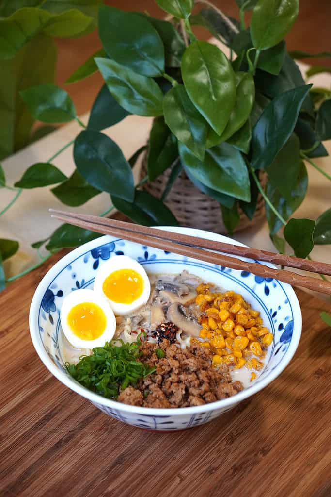 Creamy Ramen Noodles Soup