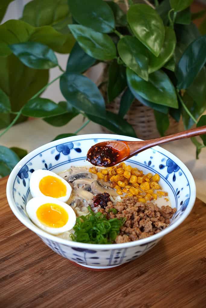 Creamy Ramen Noodles Soup